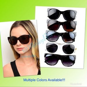 $5 ⭐️Sunglasses Available Multiple Color